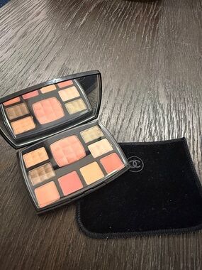 Chanel Travel makeup palette
